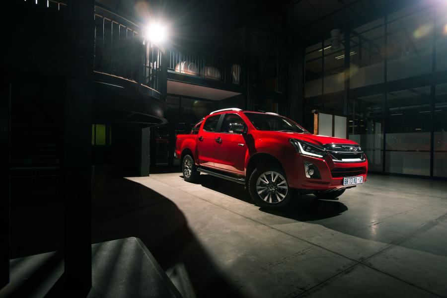  Isuzu D-Max LX Double Cab 2018 года  (ZA) (фото 14 из 37)
